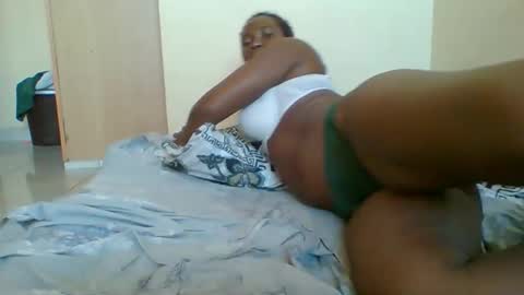 Queen online show from December 22, 2025, 12:46 pm