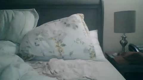 hotguymmmm online show from February 11, 2025, 5:47 am