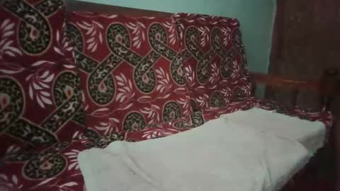 hotguyy001 online show from November 25, 2025, 11:21 am