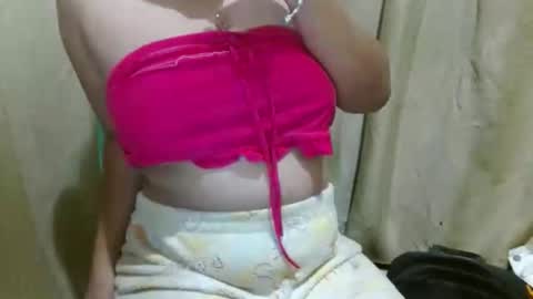 Snapshot of hotiemorenagurl18 chatting on September 9, 2025, 12:37 pm hotiemorenagurl18 online show from September 9, 2025, 12:37 pm