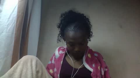 veronique online show from September 13, 2025, 5:46 pm