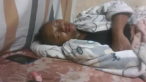 veronique online show from October 16, 2025, 7:37 pm