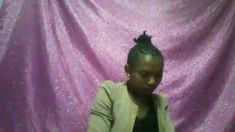 veronique online show from October 29, 2025, 1:41 am