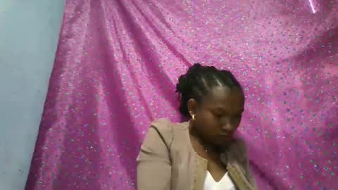 veronique online show from November 17, 2025, 3:12 am