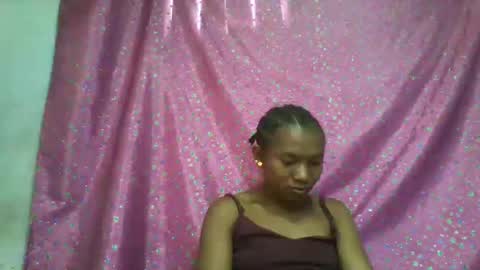 veronique online show from November 25, 2025, 7:19 am