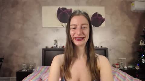 Lia   online show from December 13, 2025, 7:53 pm