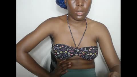 hotjessie0 online show from January 5, 2025, 8:00 am