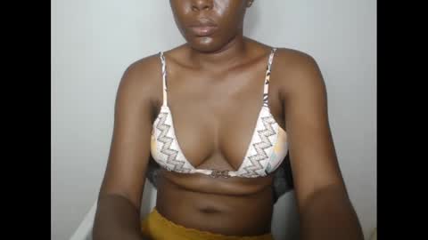 hotjessie0 online show from January 10, 2025, 10:50 am