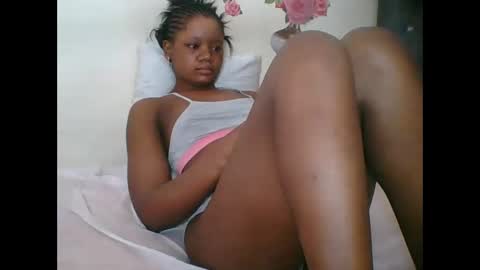 Snapshot of hotjeylee chatting on October 8, 2025, 12:14 pm LOYCE online show from October 8, 2025, 12:14 pm