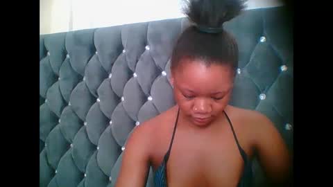 LOYCE online show from December 22, 2025, 7:38 am