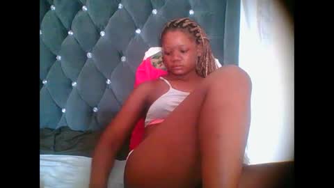 LOYCE online show from January 9, 2026, 12:30 pm