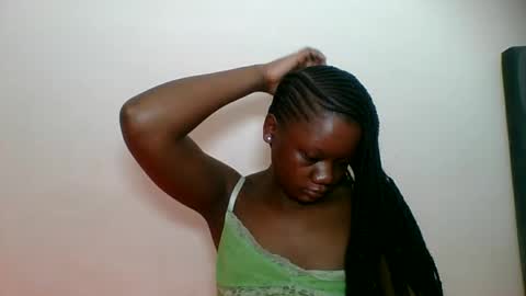 LOYCE online show from May 7, 2026, 12:49 am