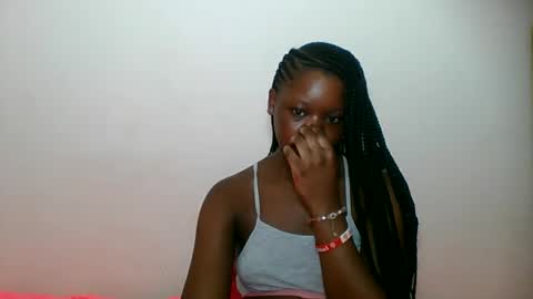 LOYCE online show from May 8, 2026, 1:55 am