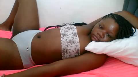 LOYCE online show from May 10, 2026, 12:38 am