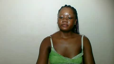 LOYCE online show from June 14, 2026, 12:52 am