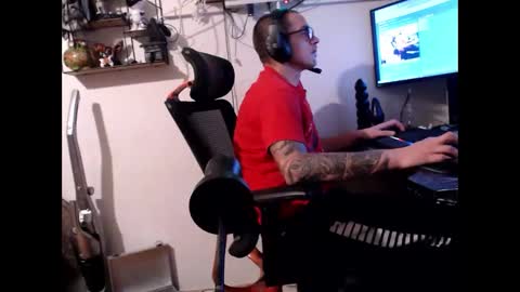 hotkinkytat online show from December 3, 2024, 2:03 am