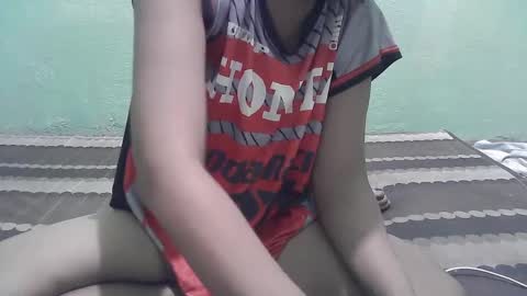 hotladypinay32 online show from March 12, 2025, 7:02 am