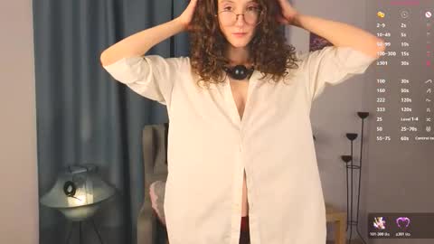 Snapshot of hotlaracroft chatting on October 22, 2025, 6:40 pm Allison online show from October 22, 2025, 6:40 pm