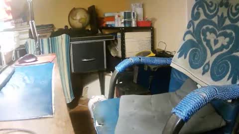 hotleopold online show from November 19, 2025, 11:38 pm