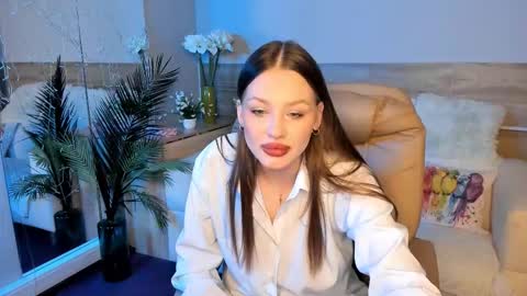Snapshot of hotloveichother chatting on September 22, 2025, 3:58 pm Rina online show from September 22, 2025, 3:58 pm