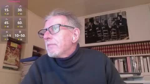 hotlux_54 online show from January 18, 2026, 4:11 pm