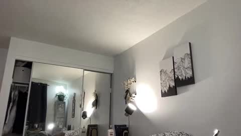 Annabelle online show from February 2, 2026, 1:15 am