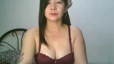 hotmamajen4u online show from February 11, 2026, 1:54 am