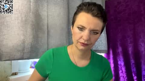 hotmamaqueen234 online show from May 31, 2026, 11:28 am