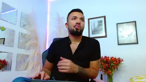 mathew online show from February 7, 2025, 9:26 am