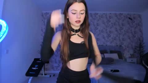 hotmolly_ online show from February 6, 2026, 6:00 pm