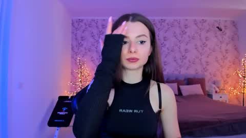hotmolly_ online show from April 23, 2026, 1:46 pm