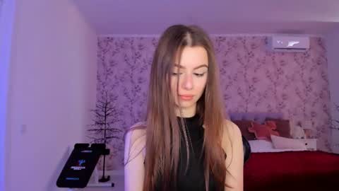 hotmolly_ online show from July 29, 2026, 9:29 am