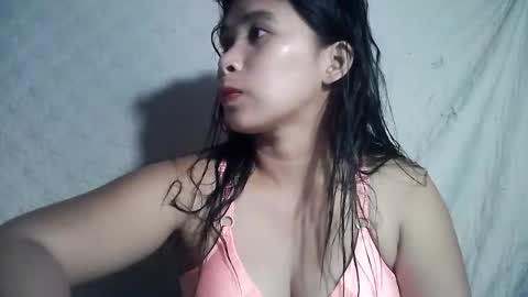 Snapshot of hotmompinay30 chatting on April 2, 2026, 11:52 am flor online show from April 2, 2026, 11:52 am