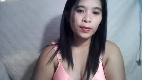 Snapshot of hotmompinay30 chatting on April 14, 2026, 10:16 pm flor online show from April 14, 2026, 10:16 pm