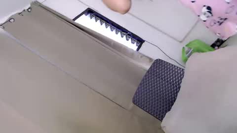 HOT BEATRICE online show from December 23, 2025, 5:38 am