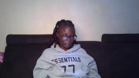 Rose online show from December 2, 2025, 3:51 pm