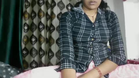 lola online show from December 13, 2024, 2:49 pm