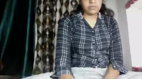 lola online show from January 10, 2025, 12:26 pm