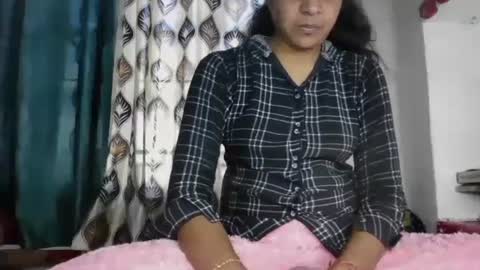 lola online show from January 19, 2025, 10:17 am