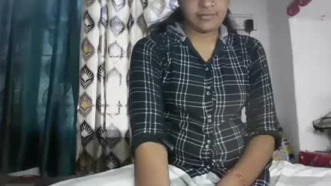 lola online show from January 24, 2025, 10:11 am