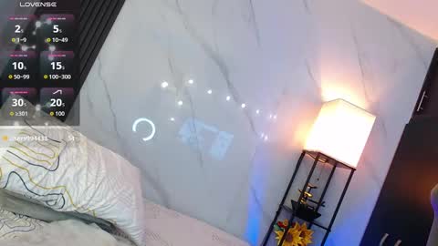 Snapshot of hotpawgmilf chatting on September 14, 2025, 6:18 pm Sussy Bloom online show from September 14, 2025, 6:18 pm