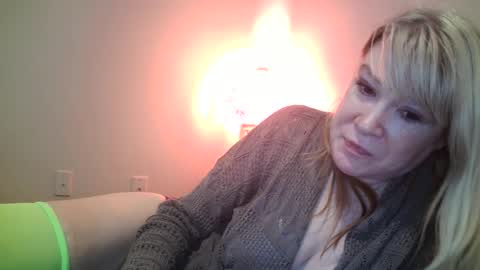 hotpepperose online show from March 6, 2025, 5:00 pm