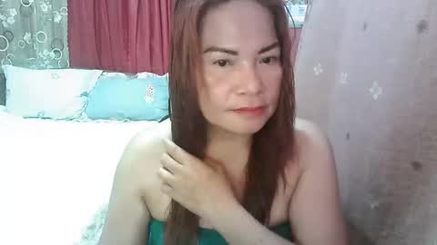 hotpinay_bigtits12 online show from September 10, 2025, 11:32 am