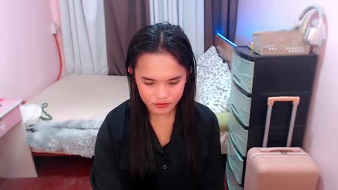hotpinay_rhowe online show from February 4, 2025, 3:44 am