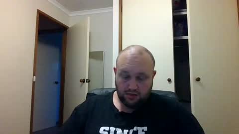 Snapshot of hotrodder323 chatting on December 6, 2024, 9:10 am hotrodder323 online show from December 6, 2024, 9:10 am