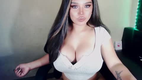 Marga Avery online show from December 16, 2024, 7:32 pm
