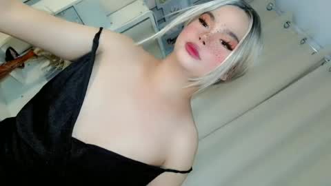 Snapshot of hotsiren101 chatting on June 17, 2026, 3:46 pm hotsiren101 online show from June 17, 2026, 3:46 pm