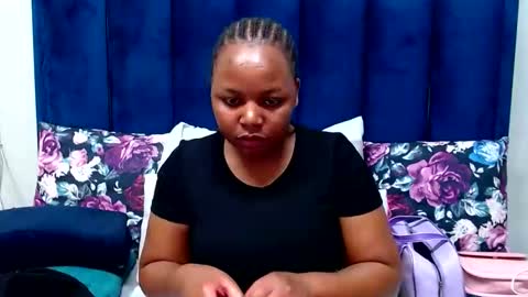 hotsmalltitsx online show from April 30, 2026, 5:52 pm