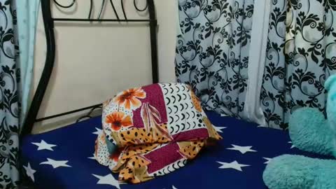 Snapshot of hotssofia4u chatting on January 24, 2025, 6:35 am sofia online show from January 24, 2025, 6:35 am