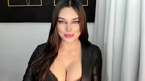 Snapshot of hotstellacumxxx chatting on September 22, 2025, 9:44 am STELLA online show from September 22, 2025, 9:44 am